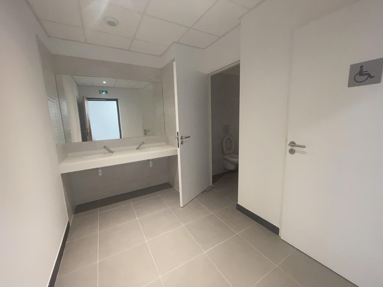 Bureau Castelnau-le-Lez 1624m² Location bureau Castelnau-le-Lez Hérault OLBUR2117268 4